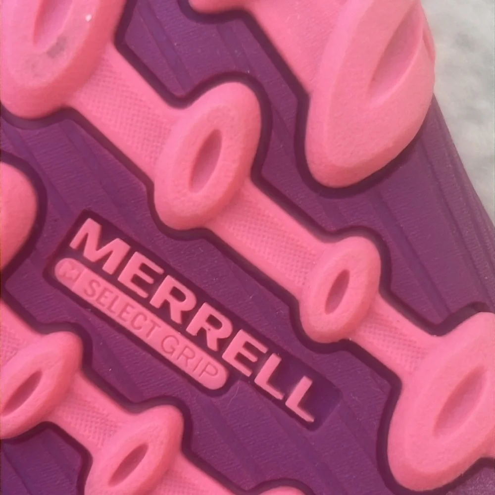 Merrell core Chameleon 7 Access  Mid Waterproof Girls Pink Hiking Boot Size 3.5